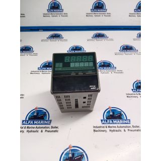 AZBIL SDC40 DIGITAL INDICATING CONTROLLER NEW