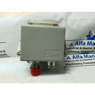 DANFOSS EMP2 084G2106 PRESSURE TRANSMITTER 0….4 BAR