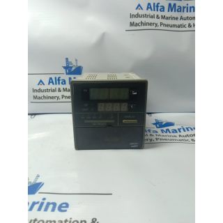 AZBIL SDC21 DIGITAL TEMPERATURE CONTROLLER