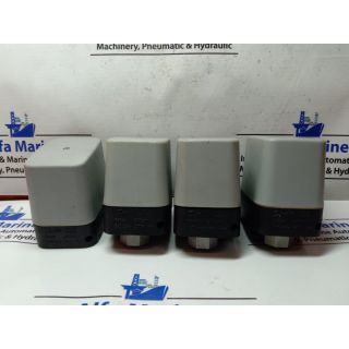 DANFOSS CS 031E0235 PRESSURE SWITCH 4-12 BAR