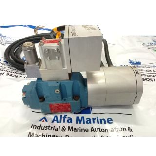 MOOG D662K4914 SERVO VALVE WITH MUD RESISTANCE CABLE