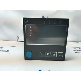 PMA KS42-112-0000E-000 UNIVERSAL INDUSTRIAL CONTROLLER