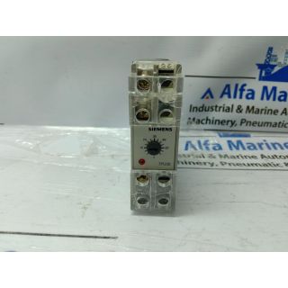 SIEMENS 7PU00 20-2AK20 ELECTRONIC TIME RELAY