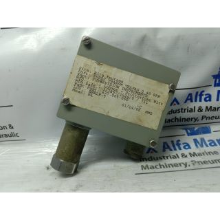 TRAFAG 8202 PRESSURE TRANSMITTER 0…40 BAR